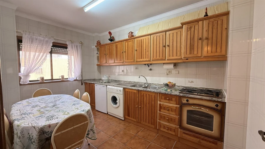 Apartamento T2 para Venda em Aver-O-Mar, Amorim e Terroso Foto 7
