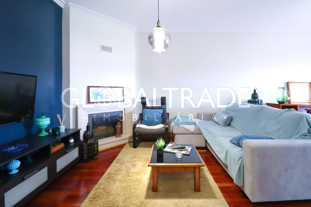 Apartamento T3 para Venda em Cidade da Maia Foto 2