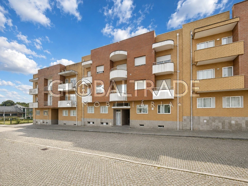 Apartamento T3 para Venda em Cidade da Maia Foto 1