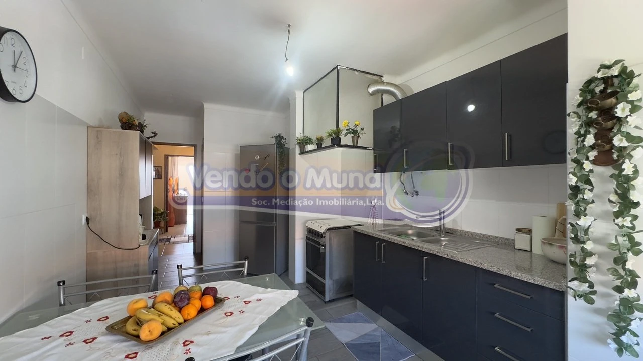 Apartamento T2 para Venda em Samora Correia Foto 5