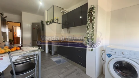 Apartamento T2 para Venda em Samora Correia