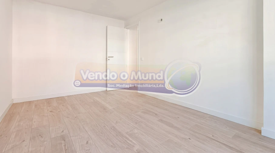 Apartamento T3 para Venda em Odivelas Foto 7