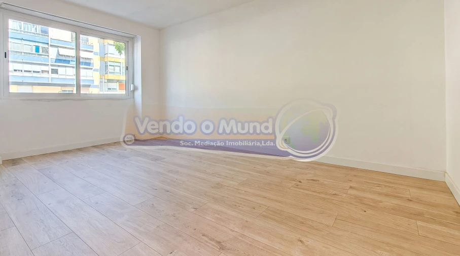 Apartamento T3 para Venda em Odivelas Foto 6
