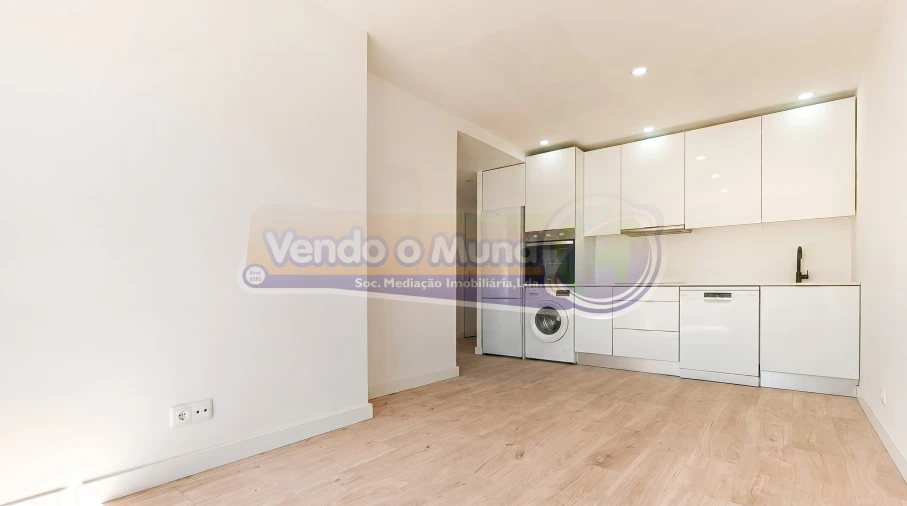 Apartamento T3 para Venda em Odivelas Foto 2
