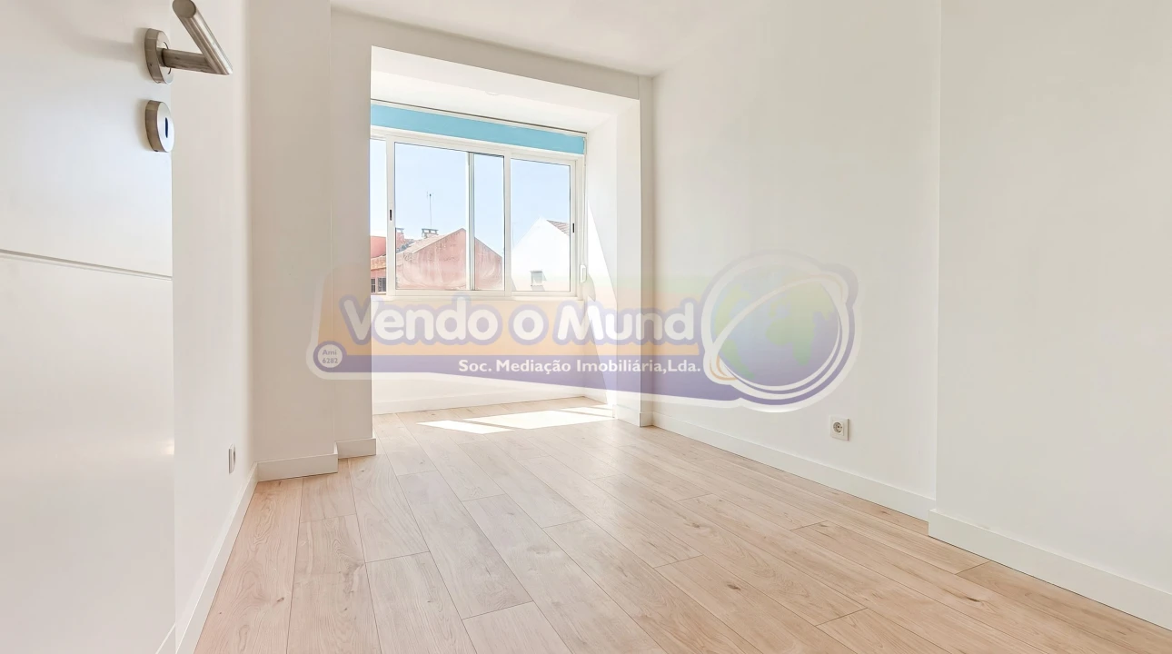 Apartamento T3 para Venda em Odivelas Foto 10