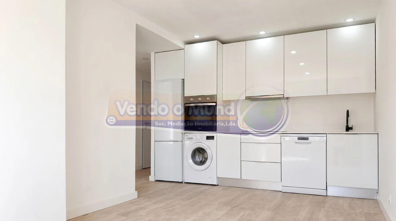 Apartamento T3 para Venda em Odivelas Foto 1