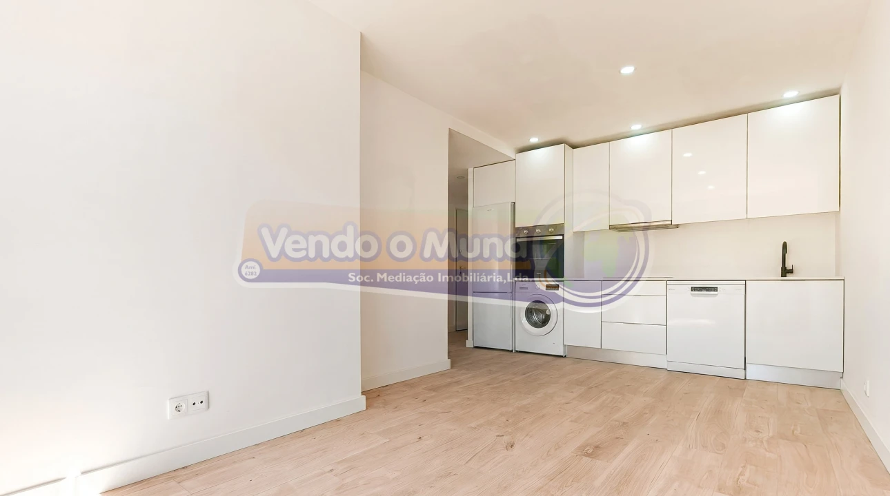 Apartamento T3 para Venda em Odivelas Foto 2