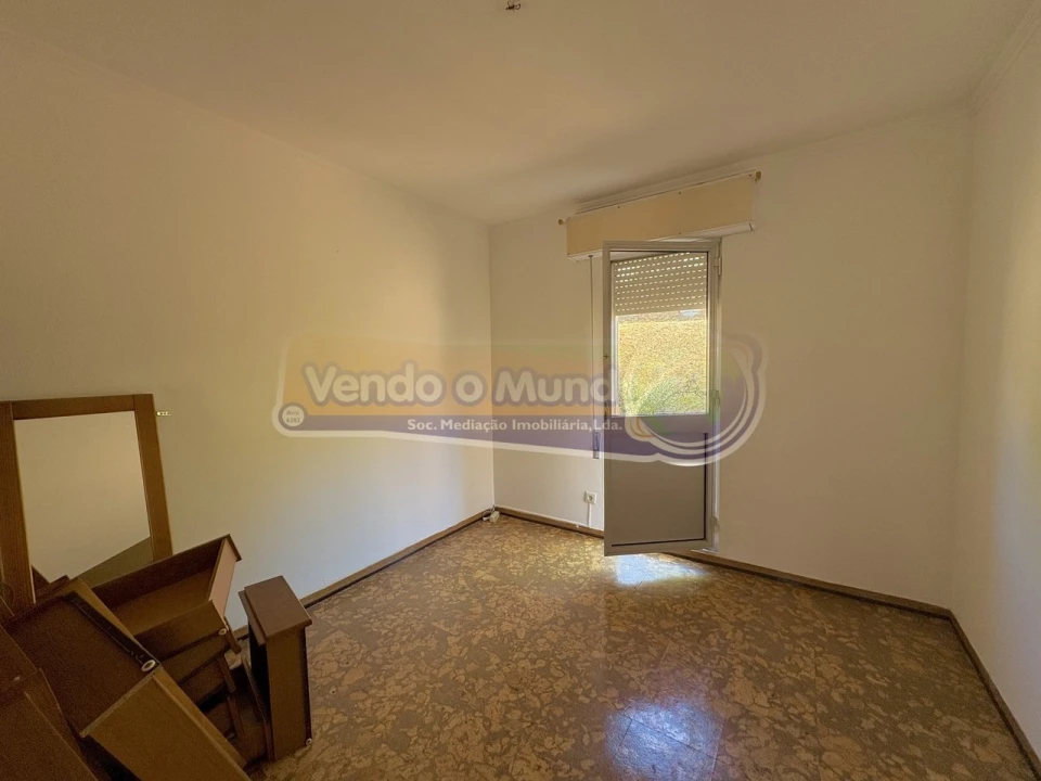 Apartamento T2 para Venda em Vialonga Foto 7