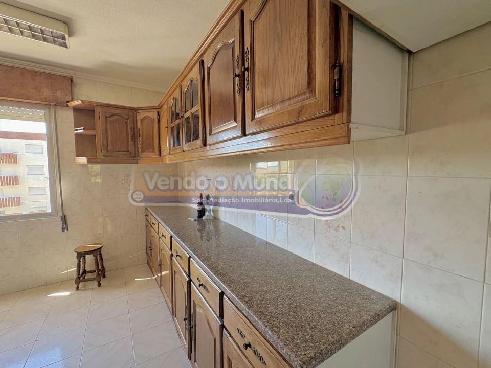 Apartamento T2 para Venda em Vialonga Foto 18