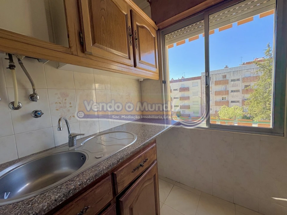 Apartamento T2 para Venda em Vialonga Foto 12