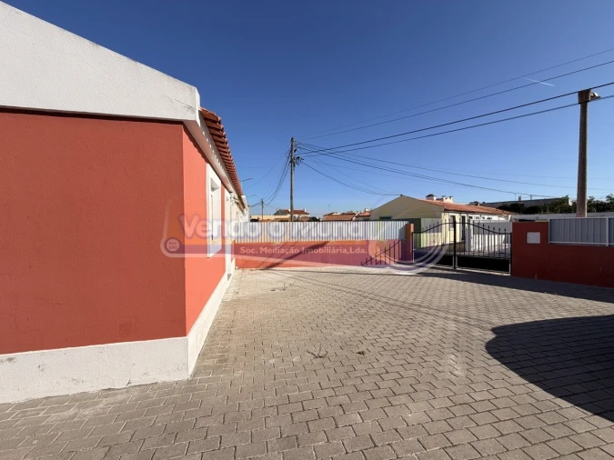 Moradia T3 para Venda em Samora Correia Foto 4