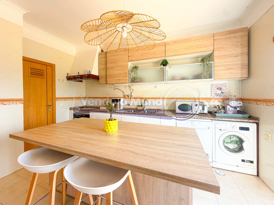 Apartamento T3 para Venda em Benavente Foto 4