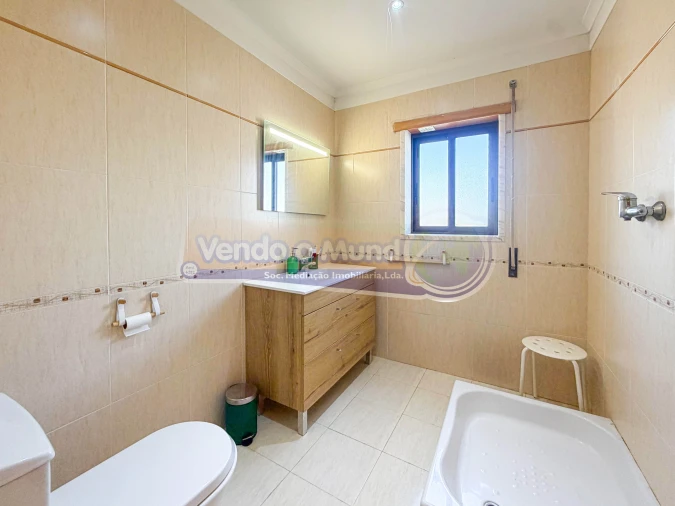 Apartamento T3 para Venda em Benavente Foto 19
