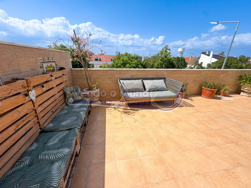 Apartamento T3 para Venda em Benavente Foto 7