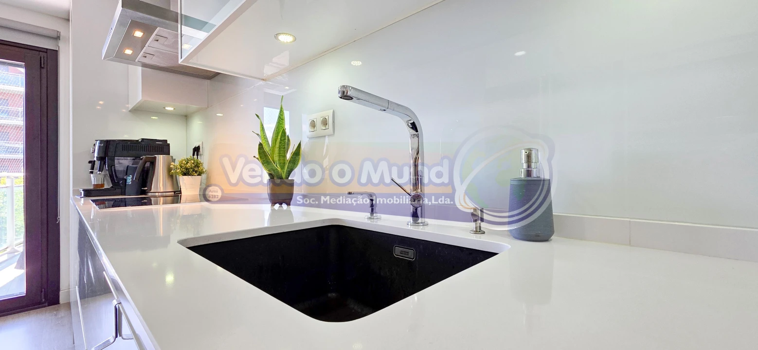 Apartamento T3 para Venda em Alverca do Ribatejo e Sobralinho Foto 8