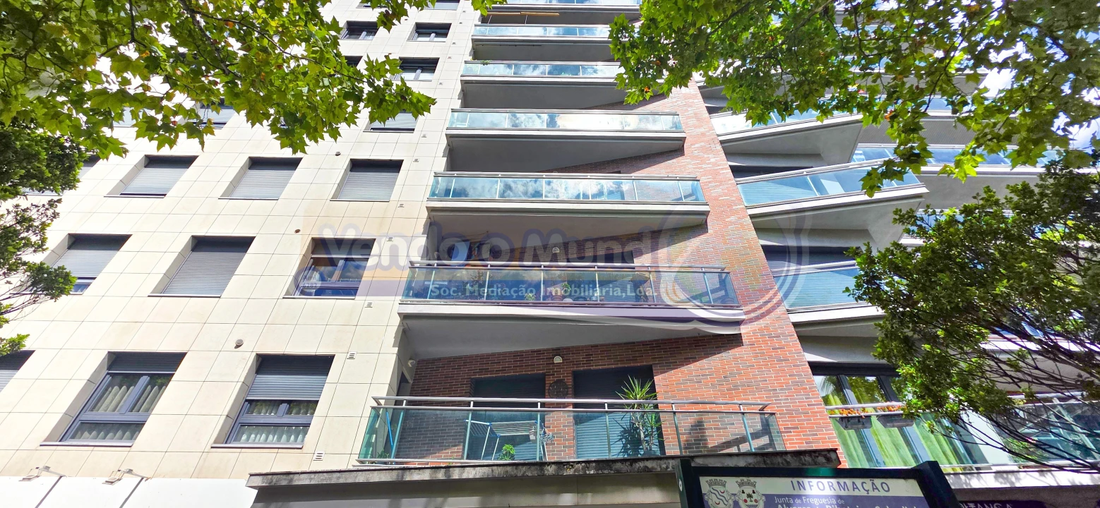 Apartamento T3 para Venda em Alverca do Ribatejo e Sobralinho Foto 1