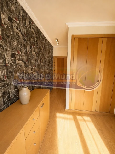 Apartamento T2 para Venda em Loures