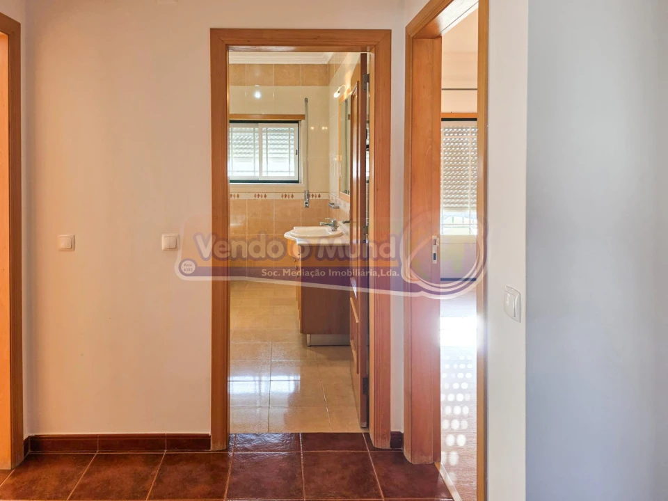 Apartamento T4 para Venda em Benavente Foto 15