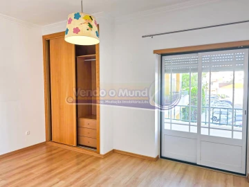 Apartamento T4 para Venda em Benavente