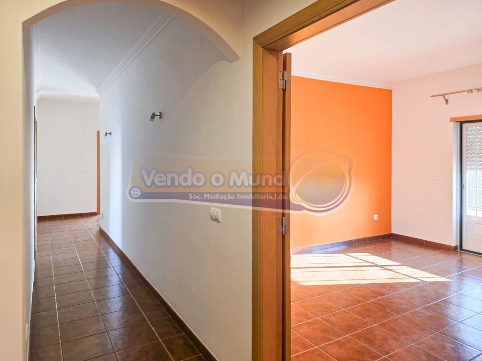 Apartamento T4 para Venda em Benavente Foto 5