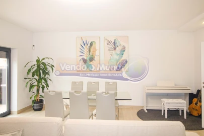 Moradia T3 para Venda em Samora Correia