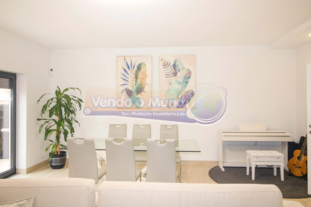 Moradia T3 para Venda em Samora Correia Foto 5