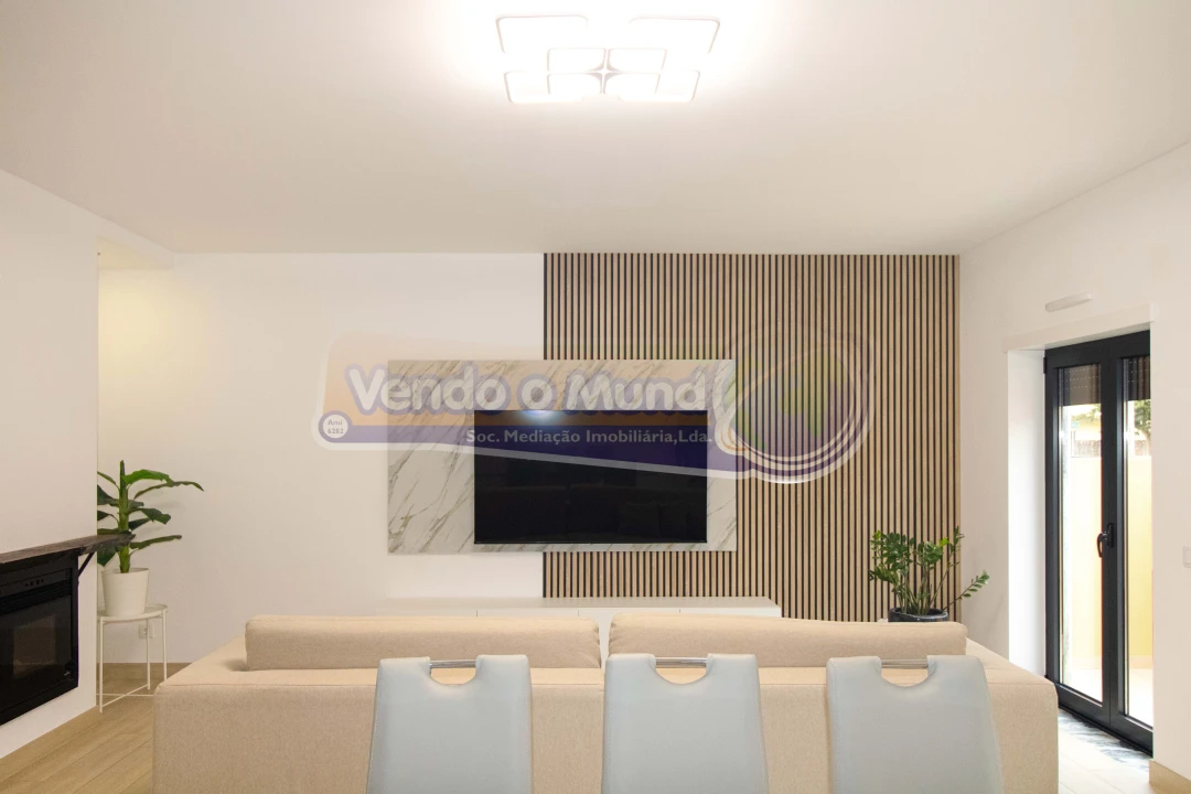 Moradia T3 para Venda em Samora Correia Foto 8