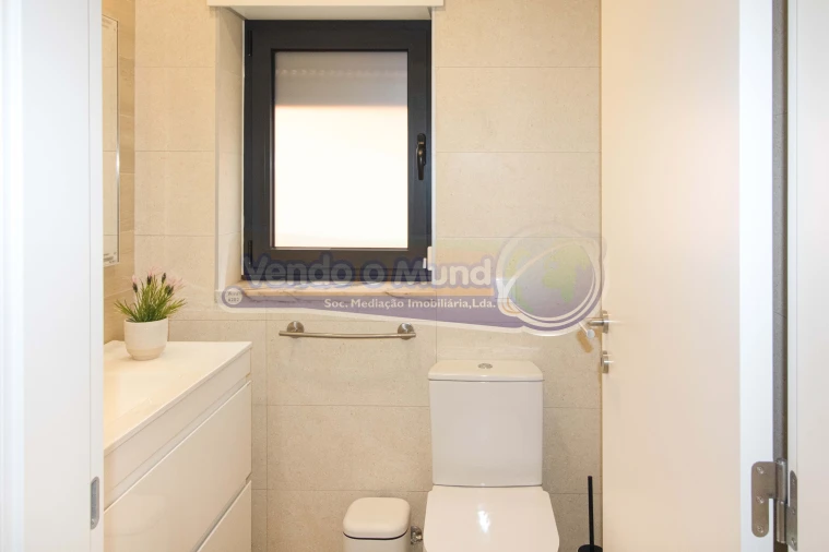 Moradia T3 para Venda em Samora Correia Foto 11