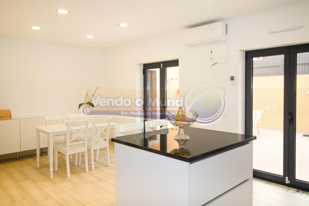 Moradia T3 para Venda em Samora Correia Foto 16