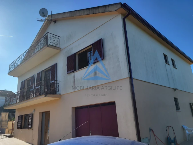 Moradia T5 para Venda em Santiago e São Simão de Litém e Albergaria dos Doze Foto 3