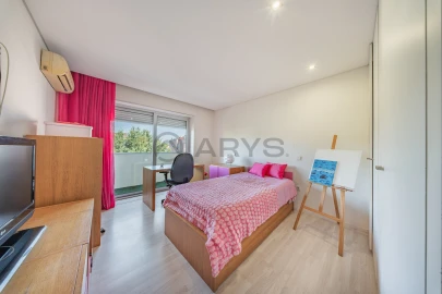 Apartamento T4 para Venda em São Vitor (Braga)