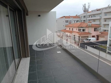 Moradia T4 para Venda em Esmoriz