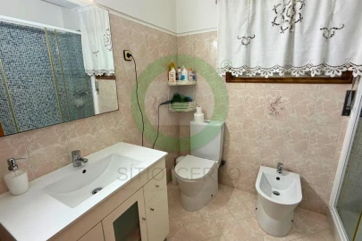 Moradia T4 para Venda em Agrochão