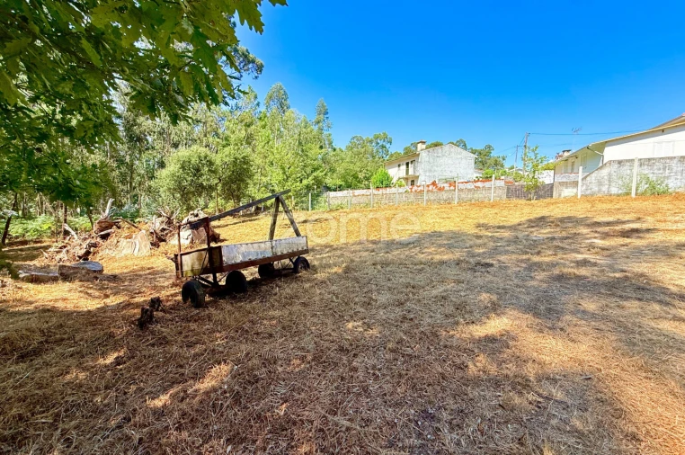 Terreno para Venda em Santo Tirso, Couto (Santa Cristina e São Miguel) e Burgães Foto 2