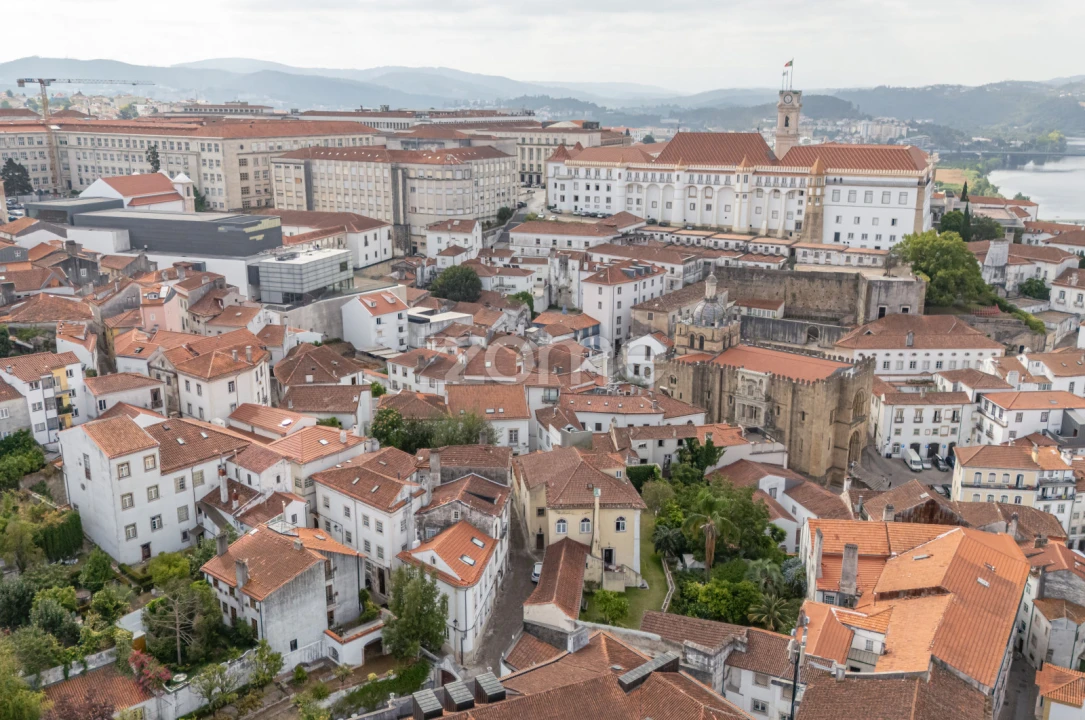Prédio para Venda em Sé Nova, Santa Cruz, Almedina e São Bartolomeu Foto 39