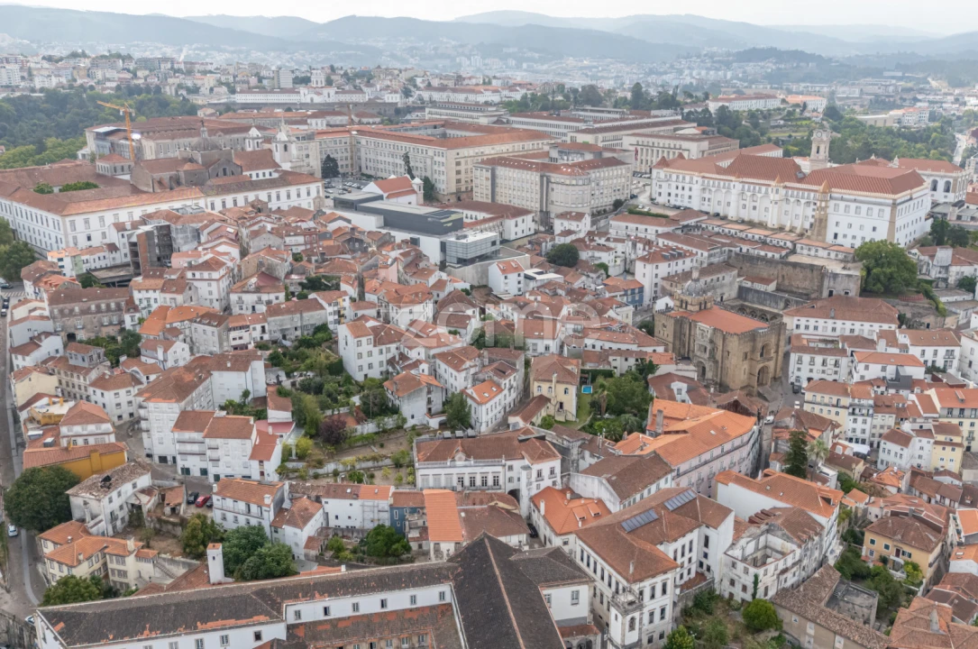Prédio para Venda em Sé Nova, Santa Cruz, Almedina e São Bartolomeu Foto 42