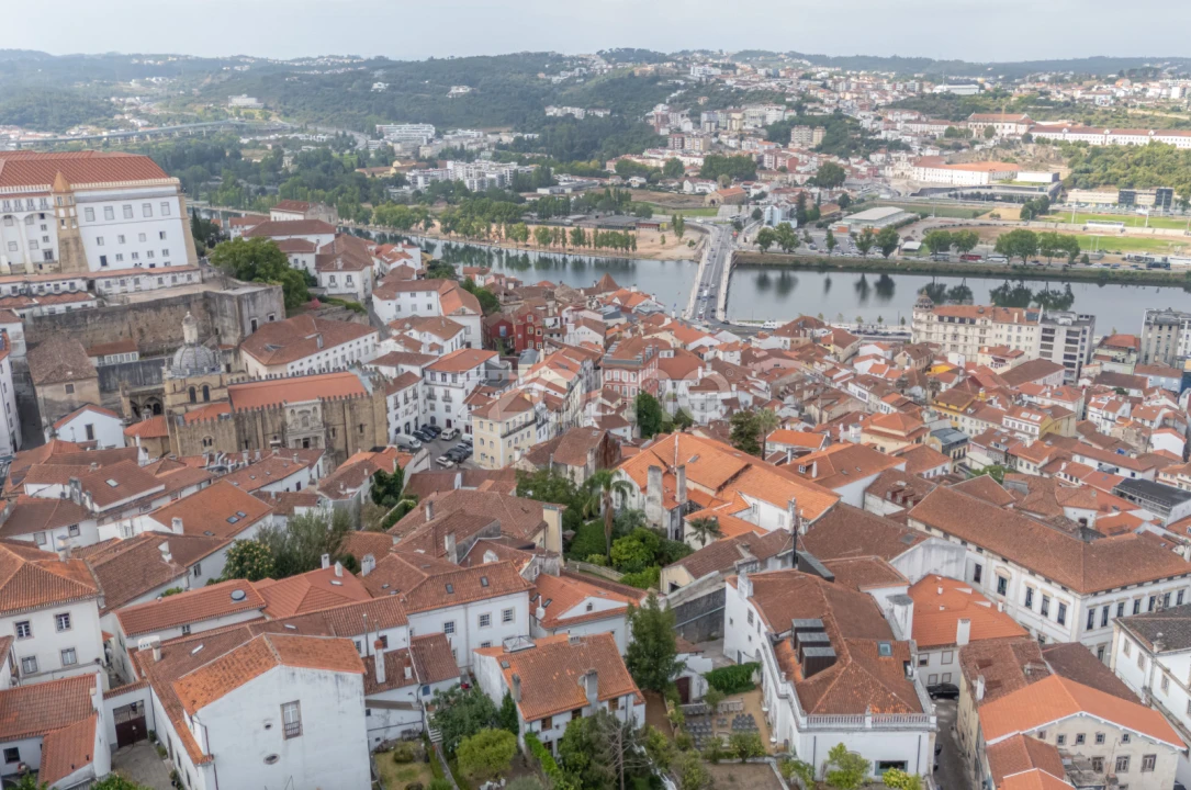 Prédio para Venda em Sé Nova, Santa Cruz, Almedina e São Bartolomeu Foto 46
