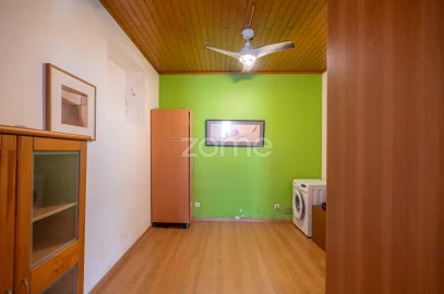 Prédio para Venda em Sé Nova, Santa Cruz, Almedina e São Bartolomeu