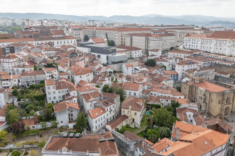 Prédio para Venda em Sé Nova, Santa Cruz, Almedina e São Bartolomeu Foto 47
