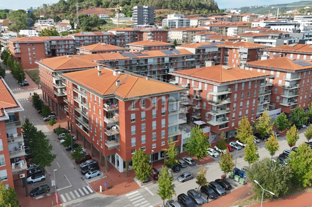 Apartamento T3 para Venda em Santo Antonio dos Olivais Foto 43