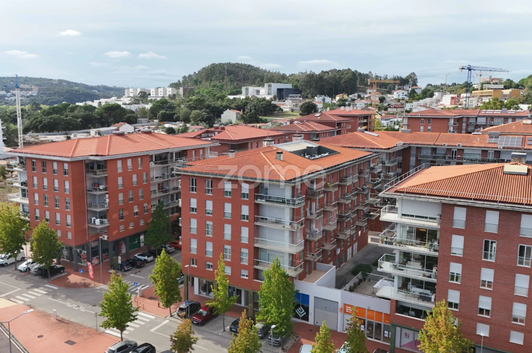 Apartamento T3 para Venda em Santo Antonio dos Olivais Foto 44