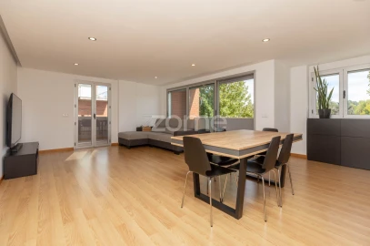 Apartamento T3 para Venda em Santo Antonio dos Olivais