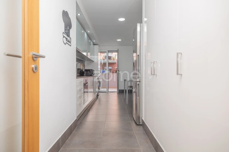 Apartamento T3 para Venda em Santo Antonio dos Olivais Foto 20
