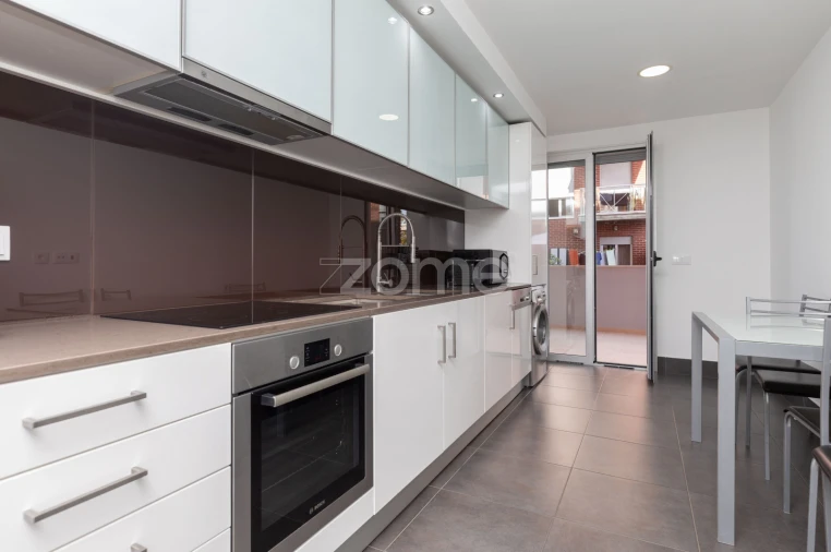 Apartamento T3 para Venda em Santo Antonio dos Olivais Foto 22