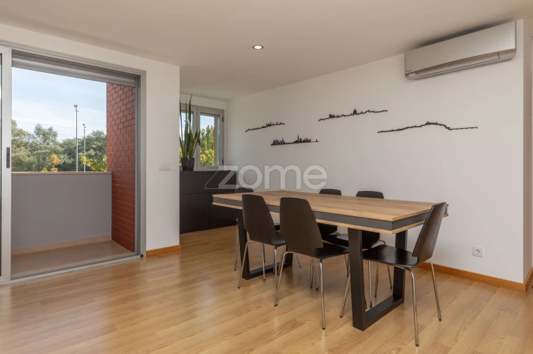 Apartamento T3 para Venda em Santo Antonio dos Olivais Foto 6
