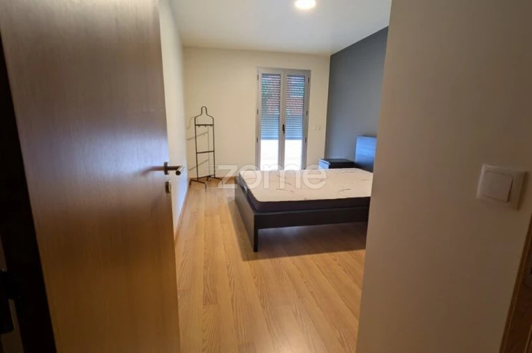 Apartamento T3 para Venda em Santo Antonio dos Olivais Foto 17