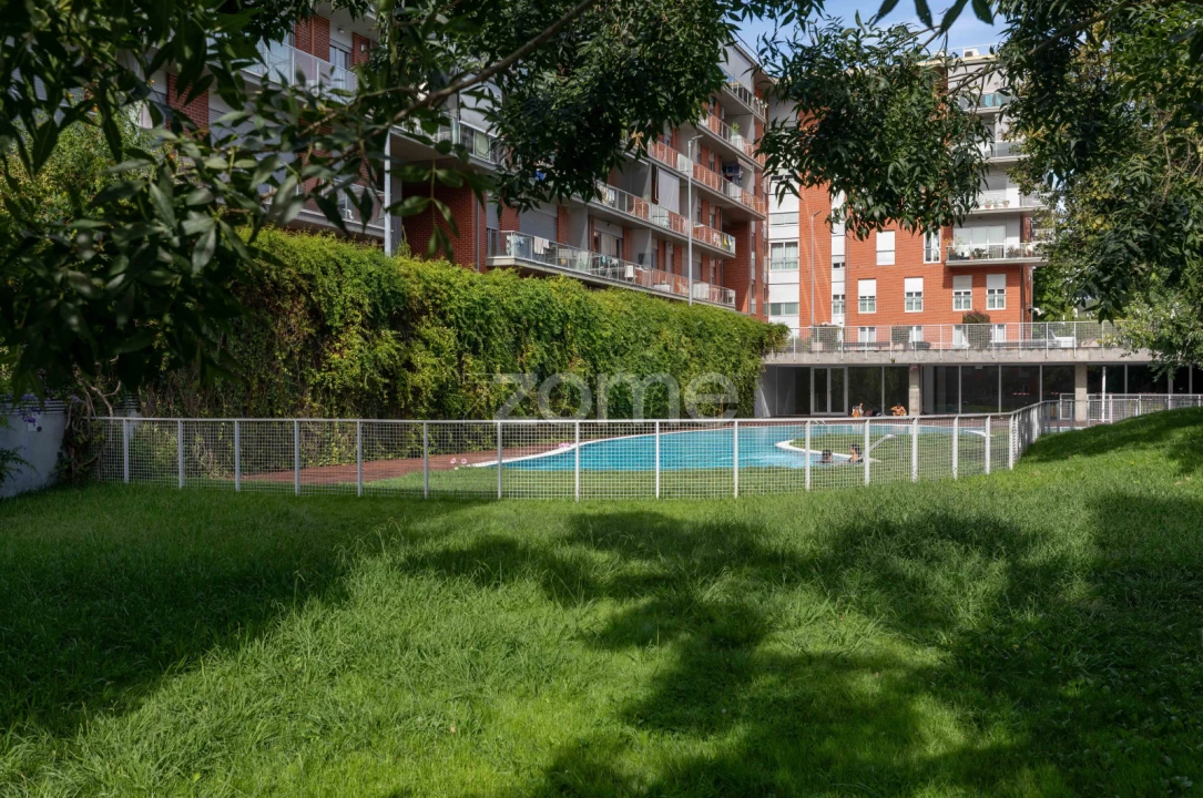Apartamento T3 para Venda em Santo Antonio dos Olivais Foto 40