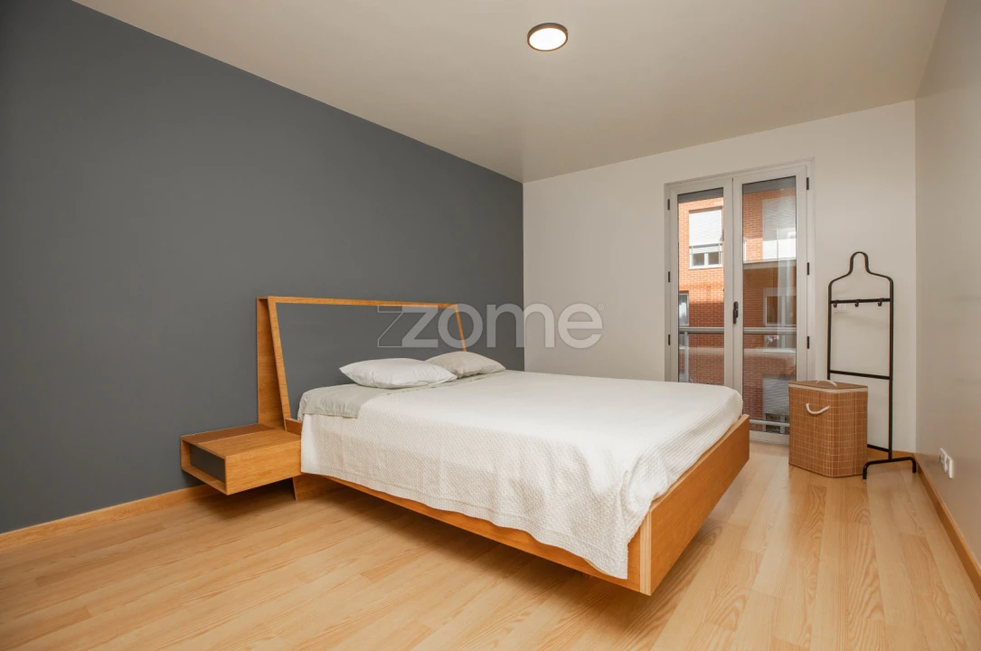 Apartamento T3 para Venda em Santo Antonio dos Olivais Foto 28