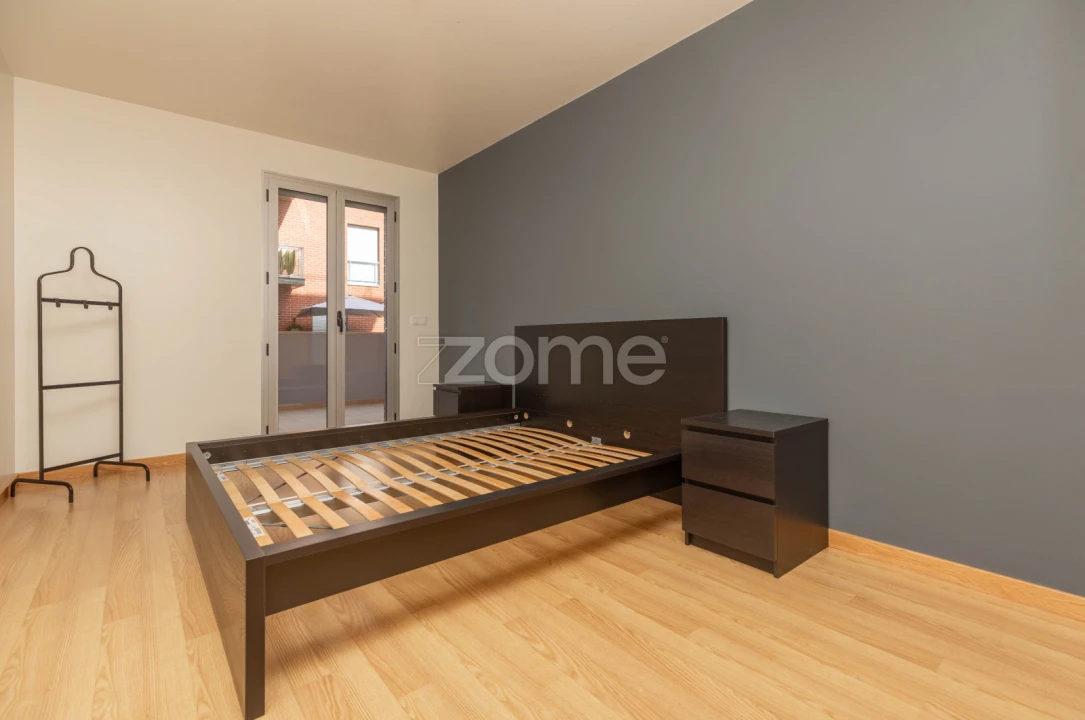 Apartamento T3 para Venda em Santo Antonio dos Olivais Foto 31