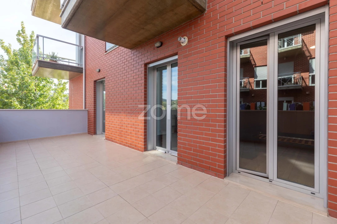 Apartamento T3 para Venda em Santo Antonio dos Olivais Foto 15